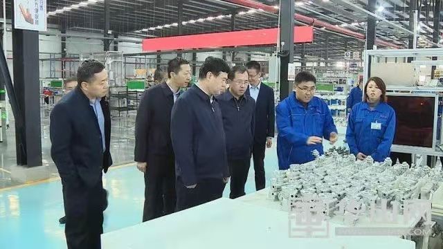 μ����ί���κ�������μ�ϱ������ٷ���վ��ҵ԰���в��쵼����